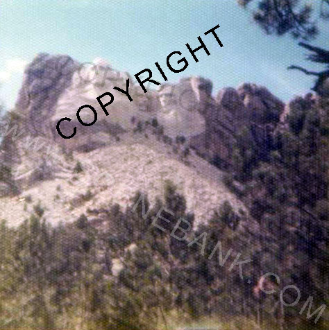 1975 picture of Mount Rushmore, South Dakota, USA