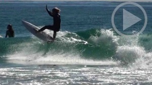 Surfer, blond, young man, wetsuit, Snapper Rocks, Australia, Australie, Australien, Queensland, 2014, aerial, surfboard